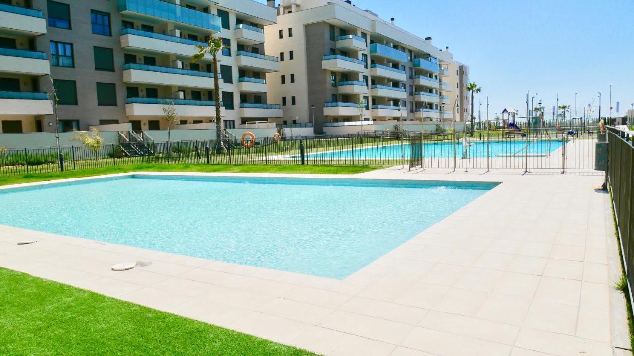 Playa Los Alamos, Descanso Y Ocio En 토레몰리노스 외부 사진