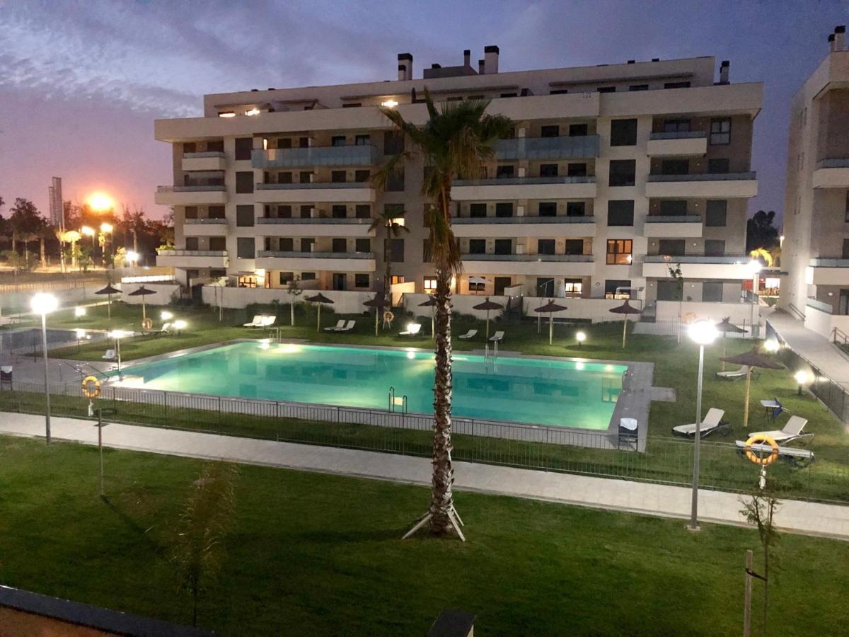 Playa Los Alamos, Descanso Y Ocio En 토레몰리노스 외부 사진